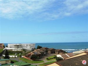 3 Bed Apartment in Gonubie