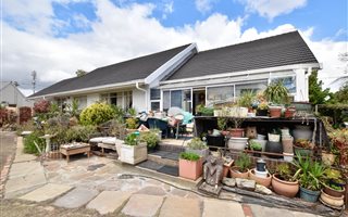 5 Bedroom House in Bergvliet