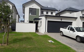 3 Bedroom Townhouse in Buh Rein Estate