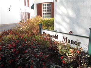 2 Bed Apartment in Saxonwold