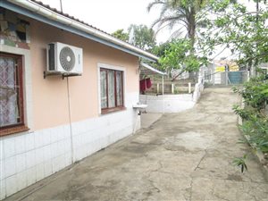 4 Bed House in Clayfield