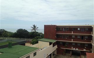 1 Bedroom Apartment in Amanzimtoti