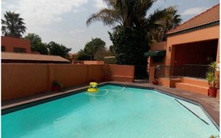 2 Bedroom Apartment in Randpark Ridge