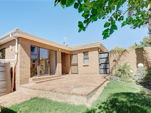 3 Bedroom Townhouse in D Urbanvale