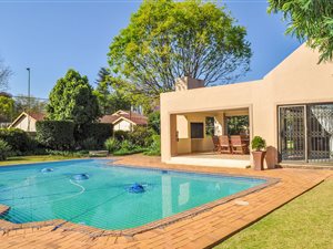 4 Bed House in Lakefield