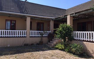3 Bedroom House in Country Club