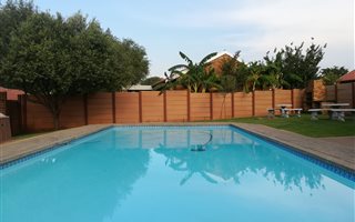 2 Bedroom Simplex in Rooihuiskraal North