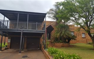 4 Bedroom House in Highveld Park