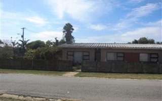 3 Bedroom House in Peerless Park
