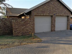 2 Bed Townhouse in Amberfield Crest