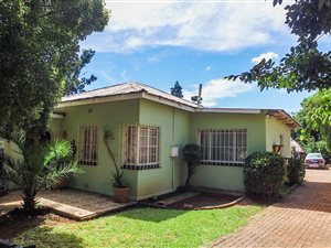 3 Bed House in Selection Park