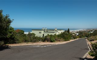613 m² Land available in Glentana