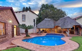 4 Bedroom House in Sharonlea
