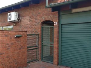 3 Bed Duplex in Arboretum