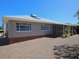 4 Bedroom House in Sunny Ridge