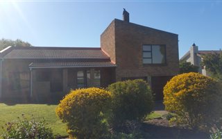 4 Bedroom House in Vredekloof