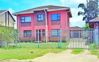 4 Bedroom House in Raisethorpe