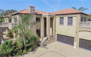 4 Bedroom House in Dowerglen and Ext