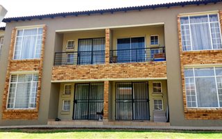 2 Bedroom Apartment in Laser Park
