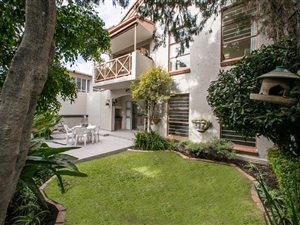 3 Bed Apartment in Victory Park