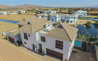 4 Bedroom House in The Islands Estate