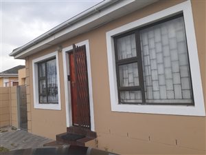 3 Bed House in Hagley
