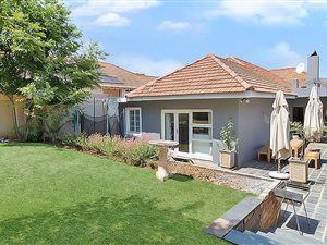 3 Bed House in Parktown North