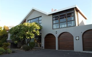 4 Bedroom House in Stellenberg
