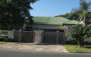 6 Bedroom House in Westdene