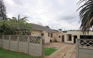 3 Bedroom House in Penford