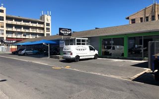 1370 m² Industrial space in Paarden Eiland