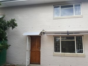 1 Bed Garden Cottage in Uniepark