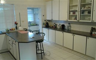5 Bedroom House in Herlear