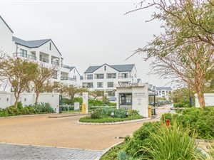 3 Bed Apartment in De Velde