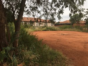 400 m² Land available in The Orchards