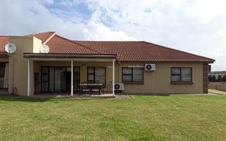 3 Bedroom House in Tergniet