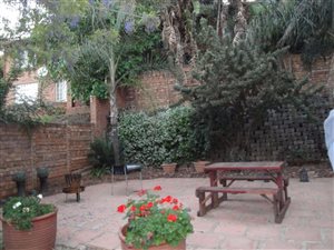 3 Bed Townhouse in Waterkloof Park