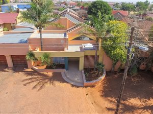 4 Bed House in Lenasia
