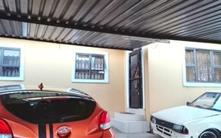 5 Bedroom House in Eastwood