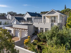 3 Bed House in Schonenberg Estate