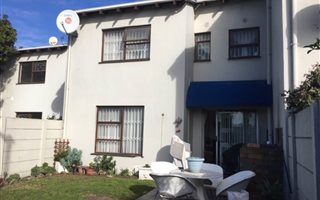 3 Bedroom Townhouse in Blouberg