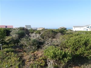 651 m² Land available in Boggomsbaai