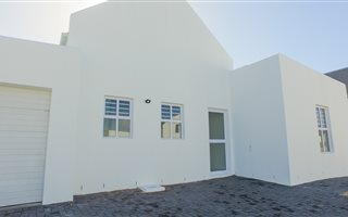 3 Bedroom House in Paternoster