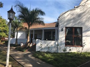 1000 m² Commercial space in Clarendon
