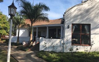 1000 m² Commercial space in Clarendon