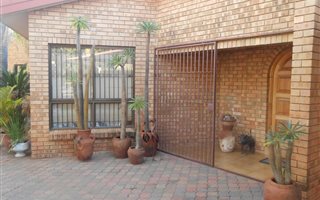 4 Bedroom House in Welgelegen