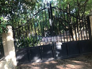 4 m² Land available in North Riding