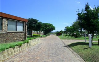 2 Bedroom Apartment in Keurboomstrand