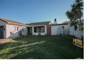 2 Bed House in Springbok Park