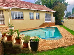 4 Bedroom House in Isandovale